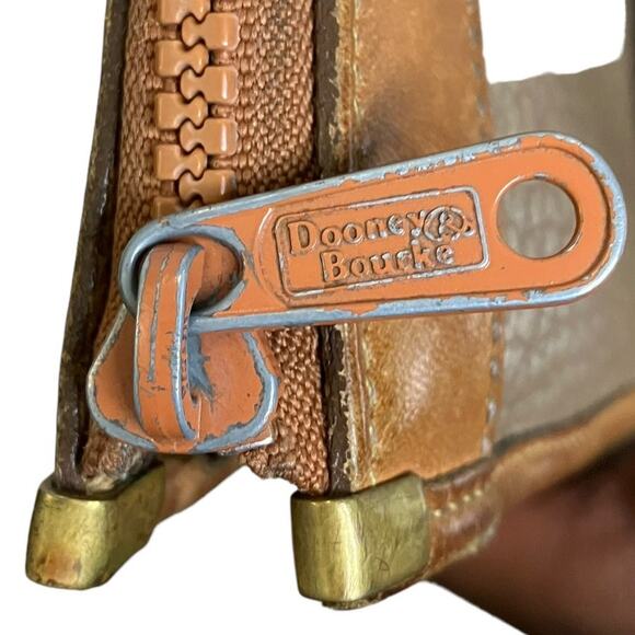 Vintage Dooney & Bourke All Weather Leather Crossbody Pouch - Picture 6 of 9